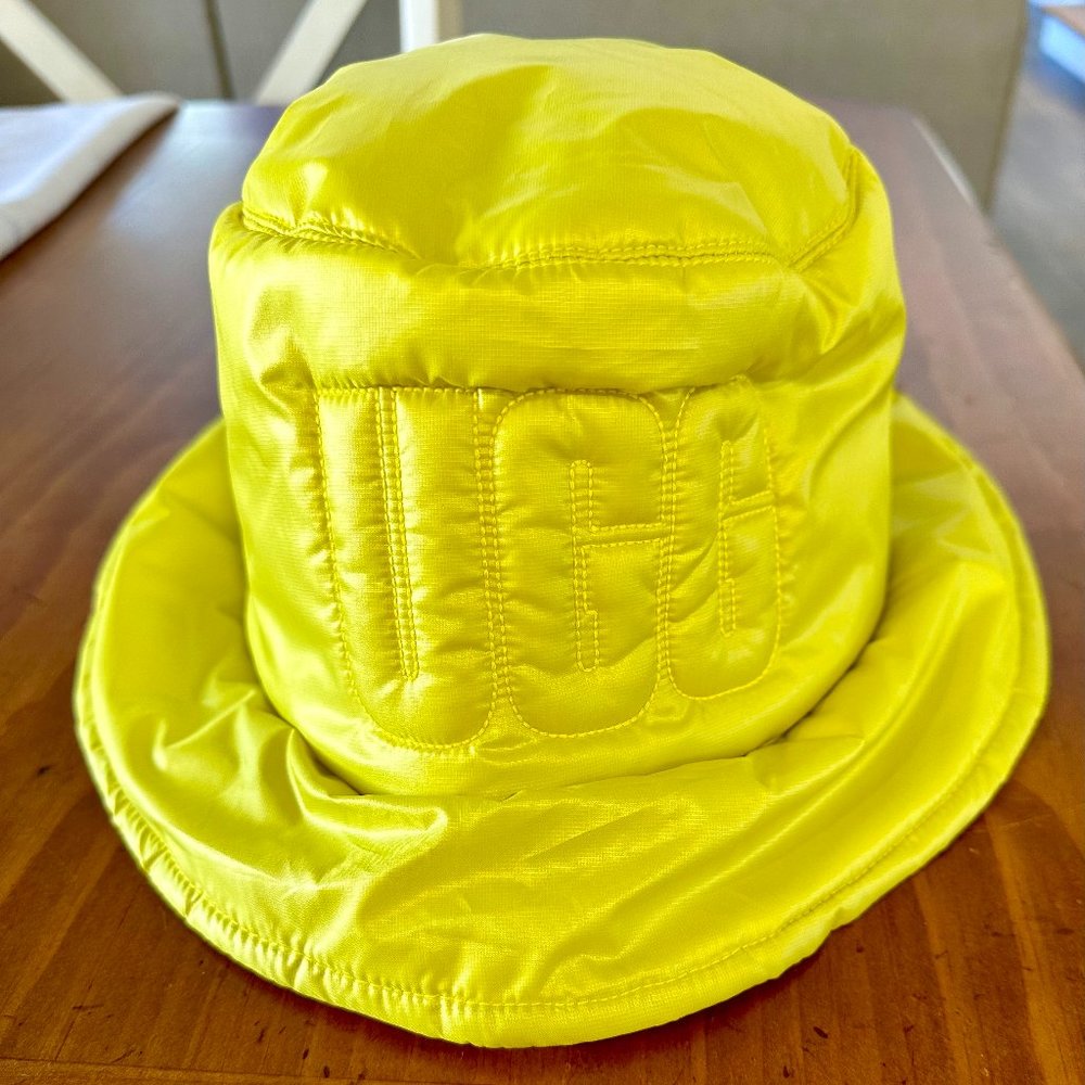 Ugg Logo Quilted bucket hat